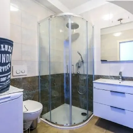 Viktoria Appartement *